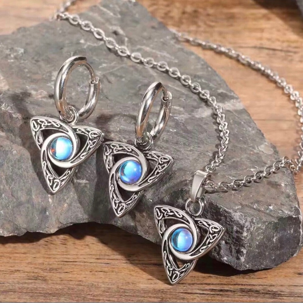 Sterling Silver Celtic Moonstone Pendant & Earrings Set